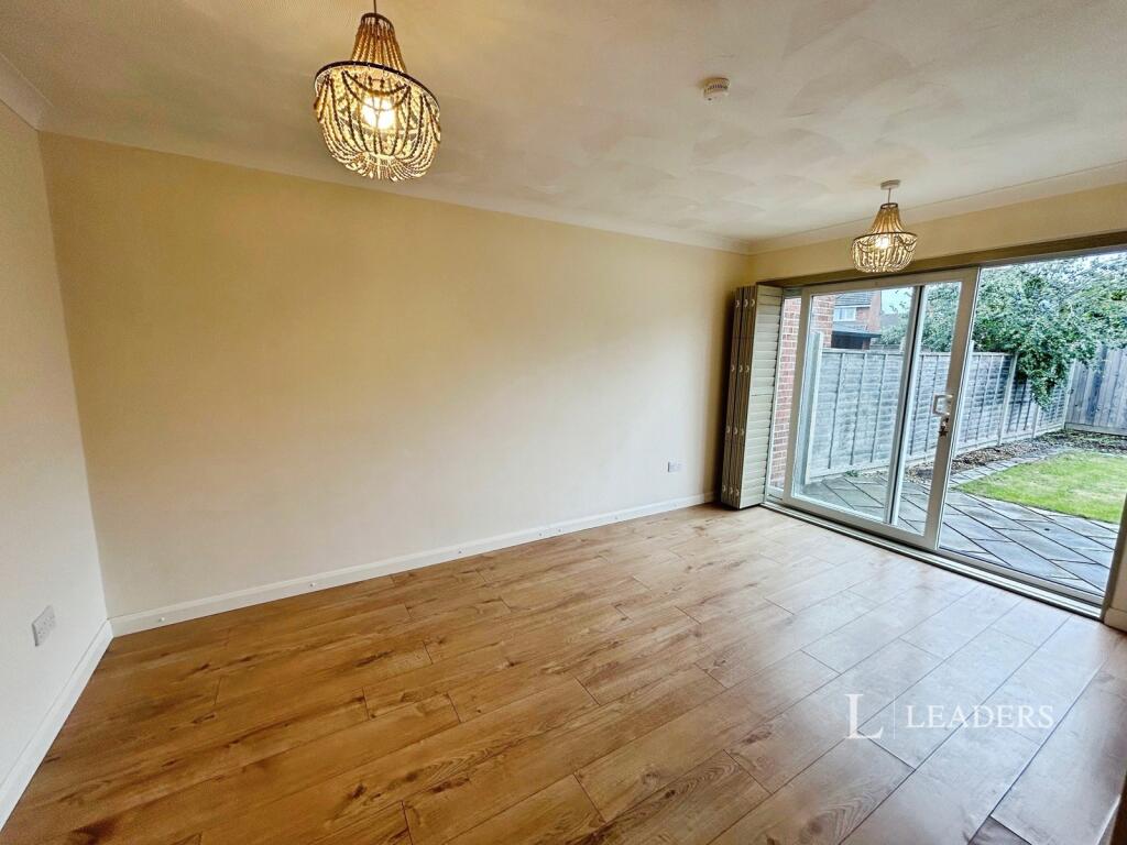 House in Peterborough - View 5