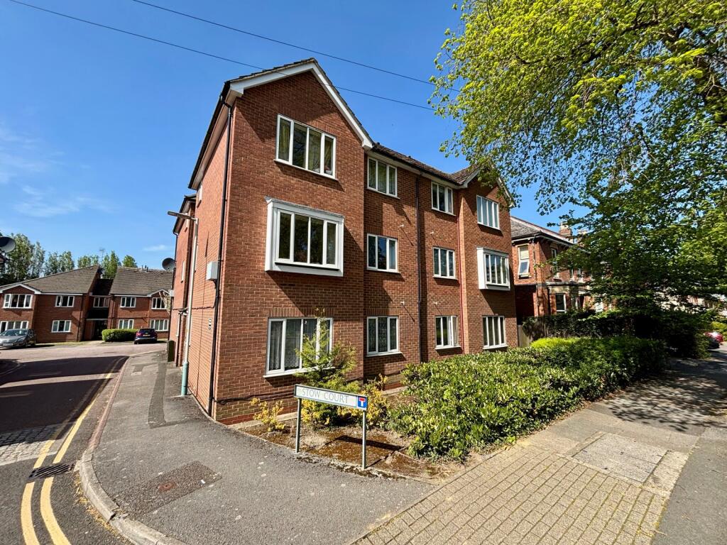1-bed flat on Gloucester Road, Cheltenham, Gloucestershire, £115,000