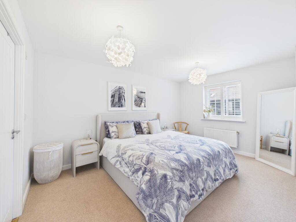 House in Redhill - View 5