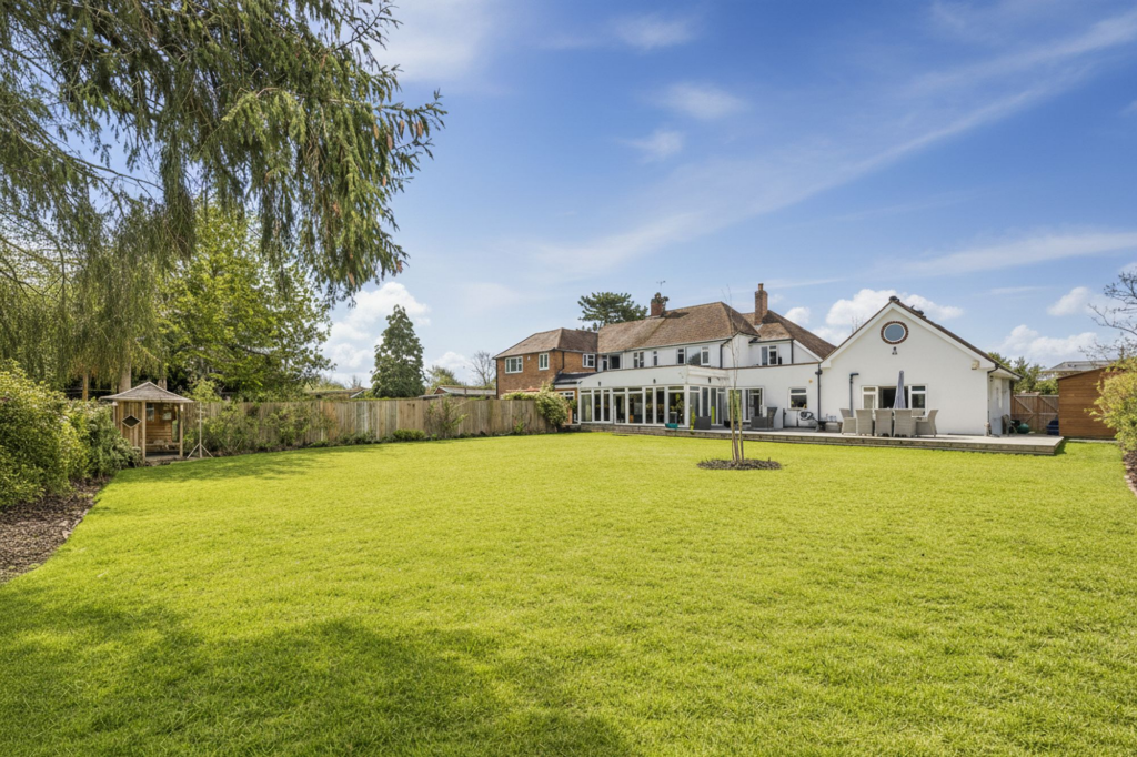 Main image of property: Links Road, Ashtead, KT21