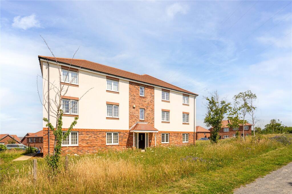 1-bed flat on Conrad Court, Conrad Lewis Way, Warwick, CV34, £185,000