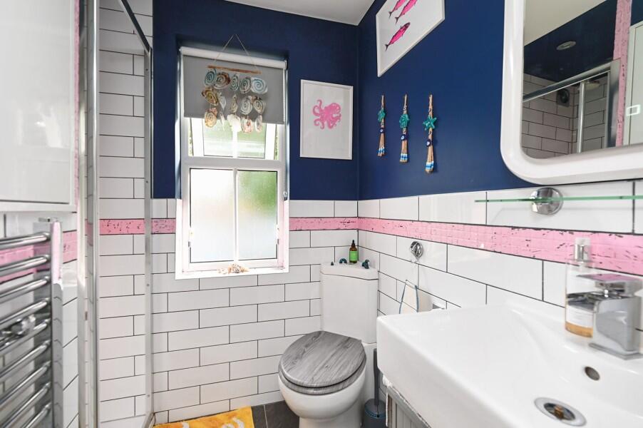 House in Twickenham - View 5