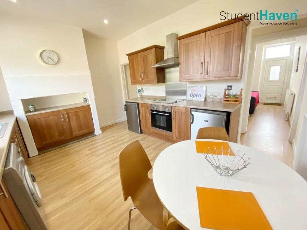 Main image of property: Victoria Street, Huddersfield, West Yorkshire, HD5