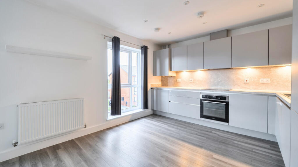 17 George Avenue, Milton Keynes, MK17 8WH - View 5