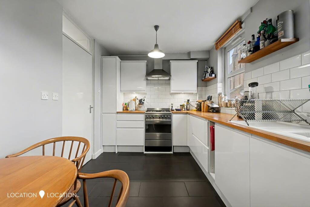 Apartment in London, Stoke Newington - View 3