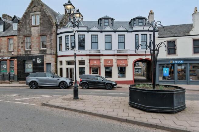 034-32 Common Grn, Strathaven ML10 6AF.jpg