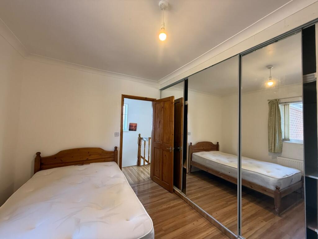 House in Nottingham, Beechdale - More