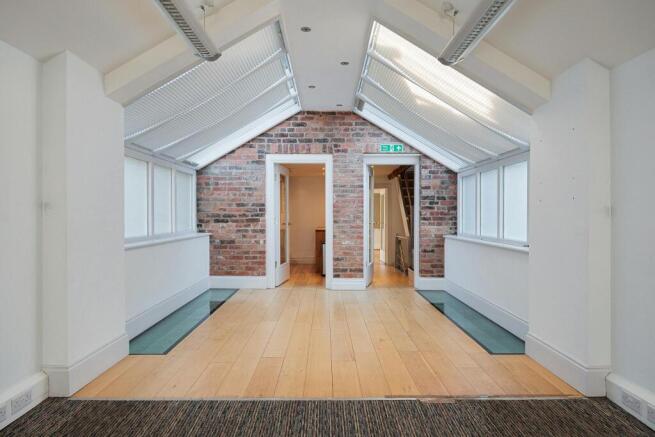 17_manchester_road_11.jpg