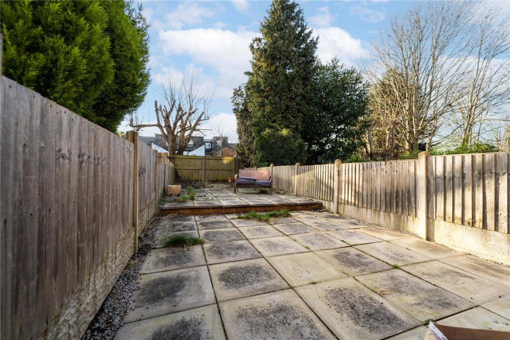 6 bedroom house for rent