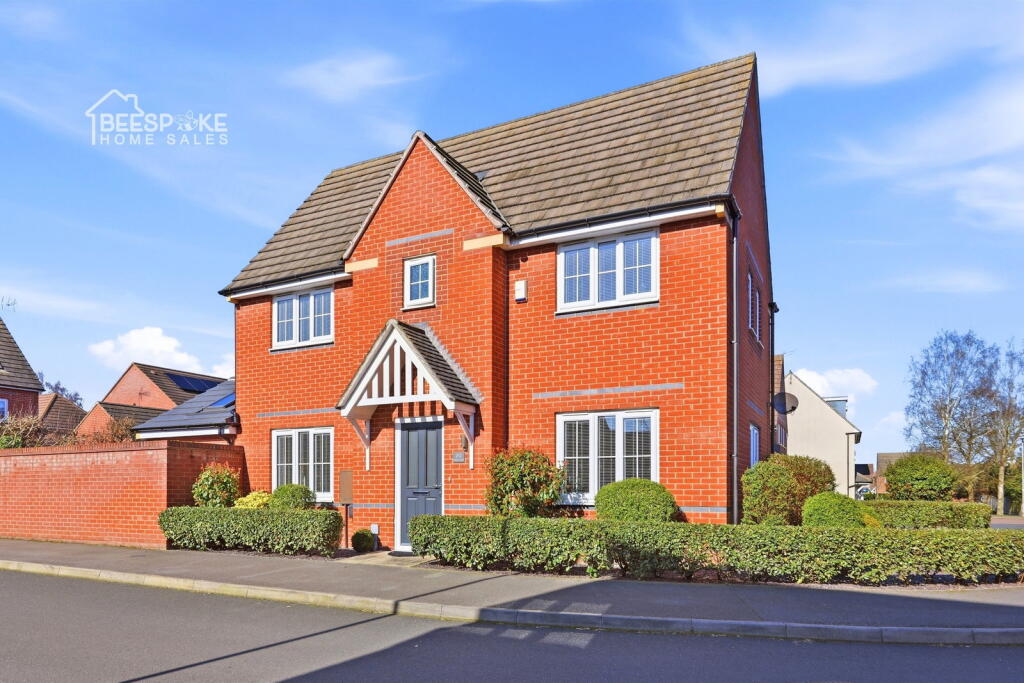 Main image of property: Farnsfield, NG22