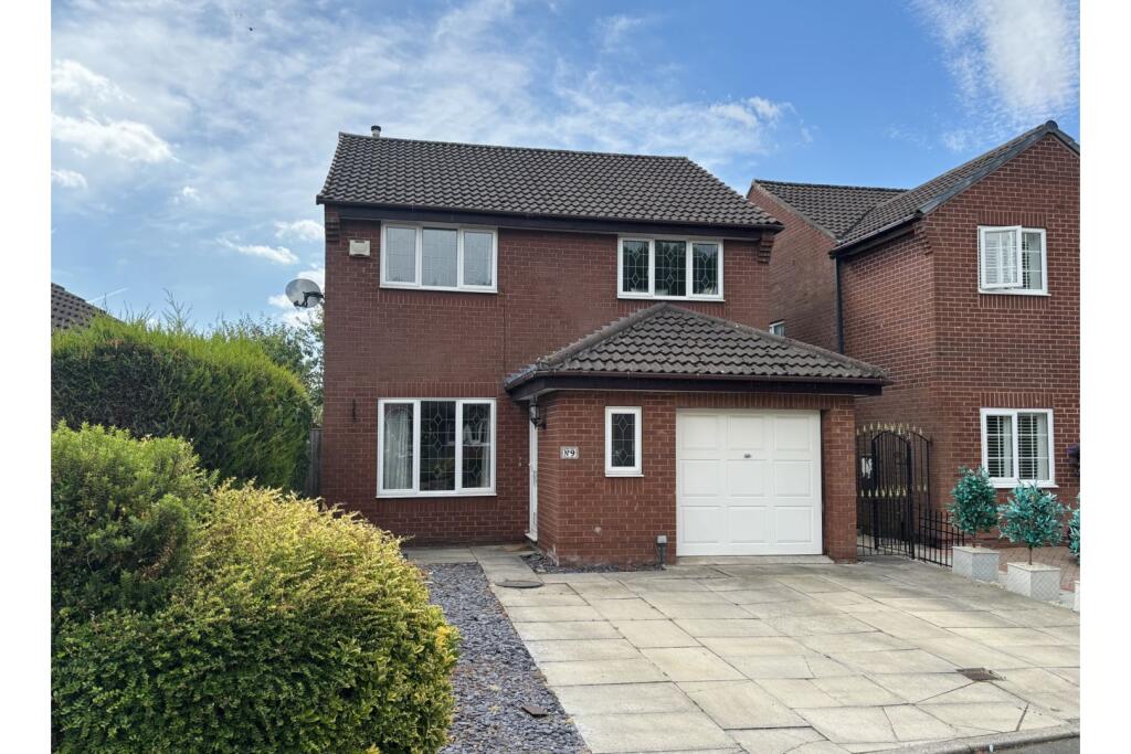 Main image of property: Cranewells View, Leeds, LS15