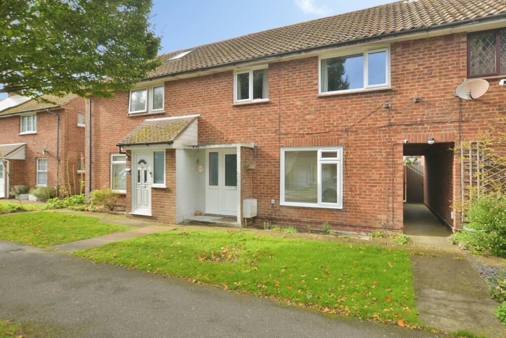 Main image of property: Marsh Crescent, New Romney, Kent, TN28