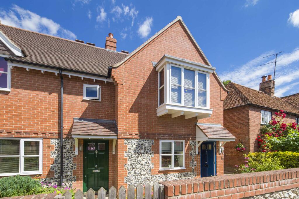 Main image of property: 4 Belleme Mews , Goring on Thames