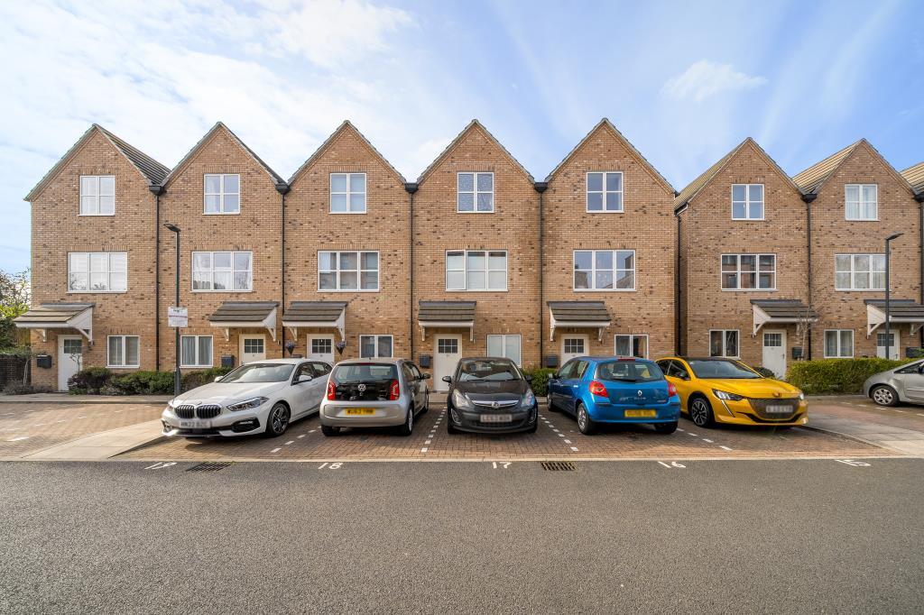 Main image of property: Sher Afzal Close, Oxford, OX4