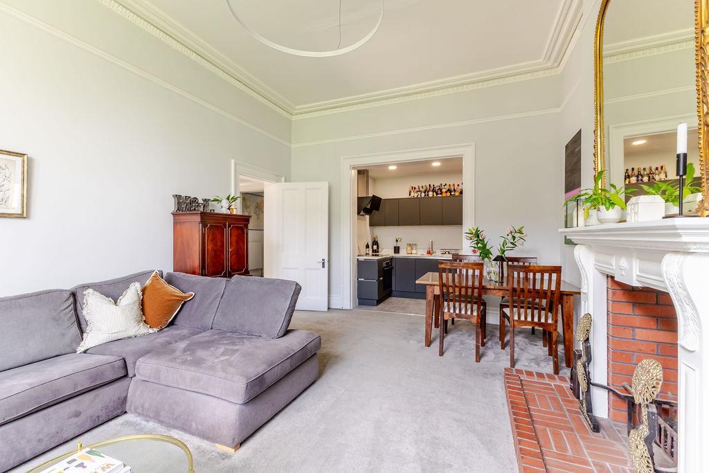Apartment in Bristol, Clifton Village, Clifton - View 4