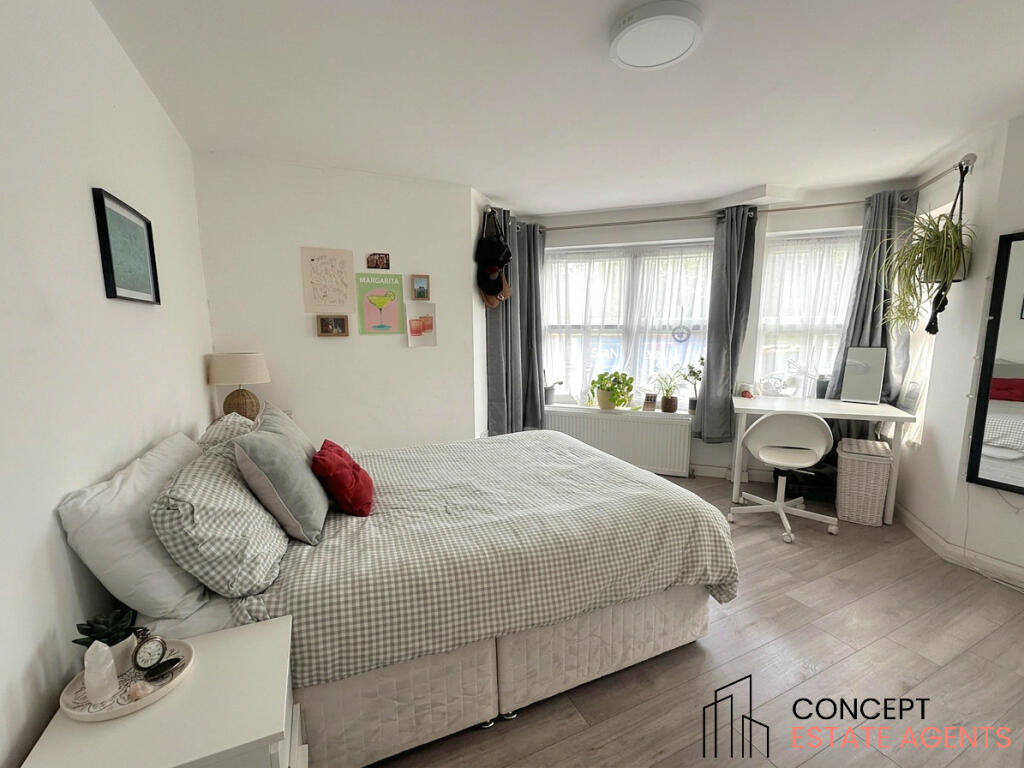 Apartment in London - More