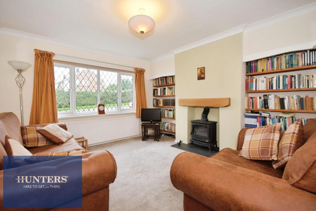House in Chesterfield, Loundsley Green - View 4