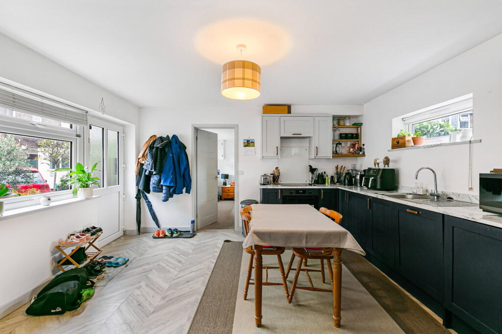 House in Mole Valley, Surrey - View 5