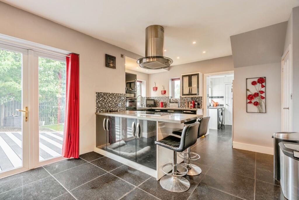 House in Burnley, Lancashire - View 4