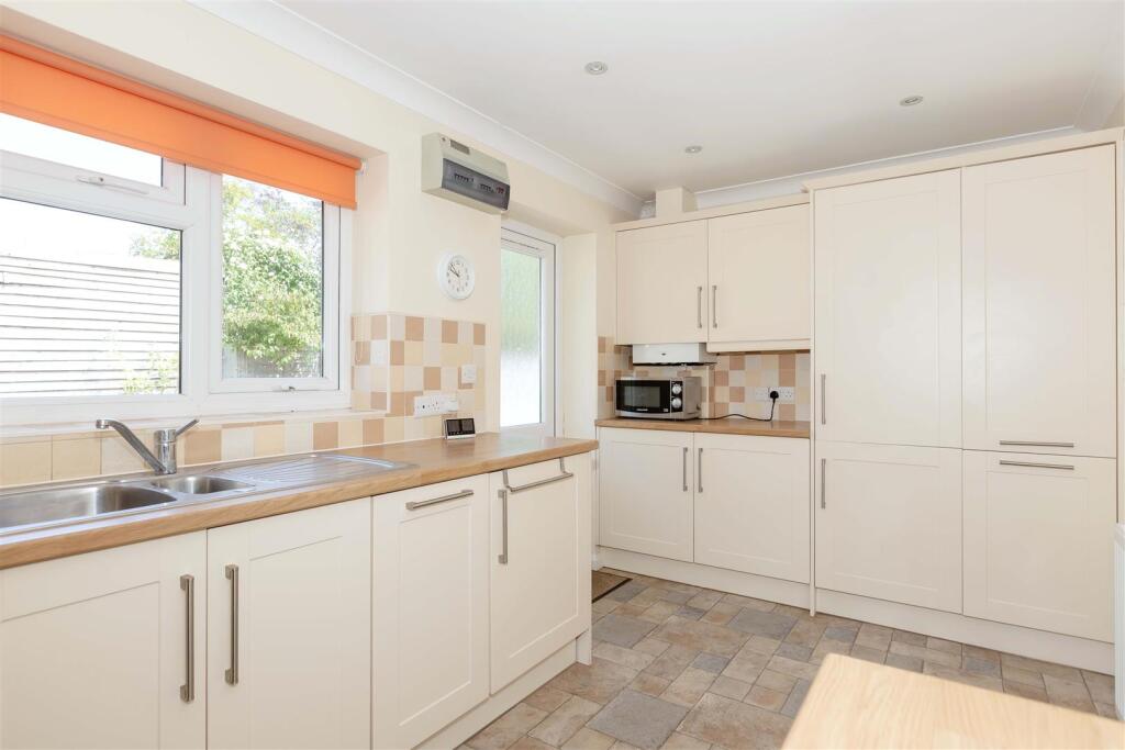 House in Brighton - View 4