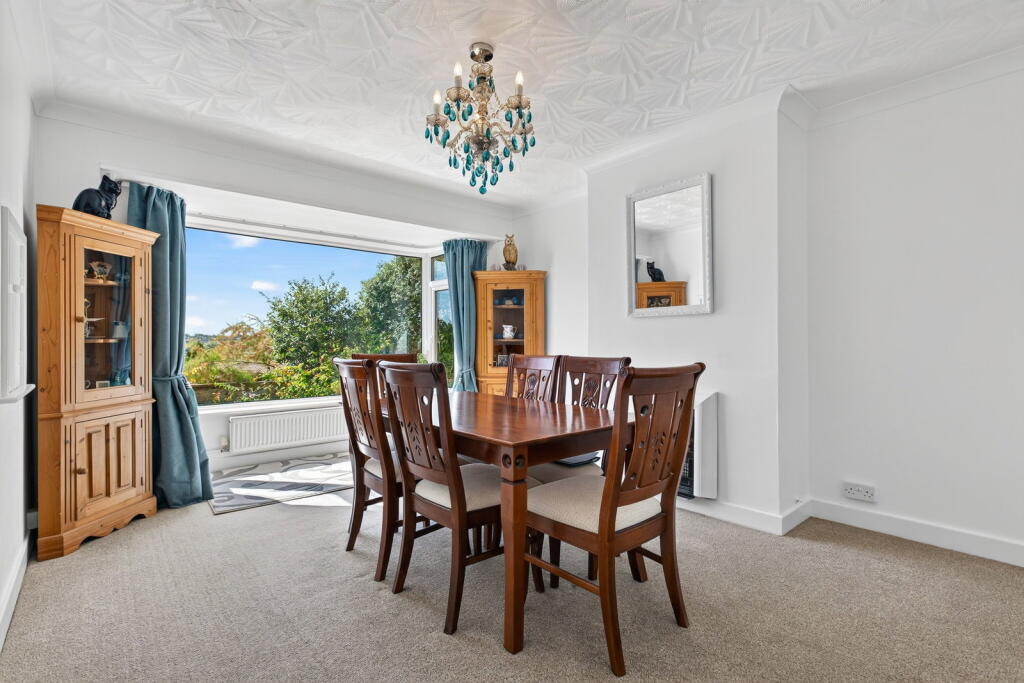 House in Irthlingborough, Crow Hill - View 5