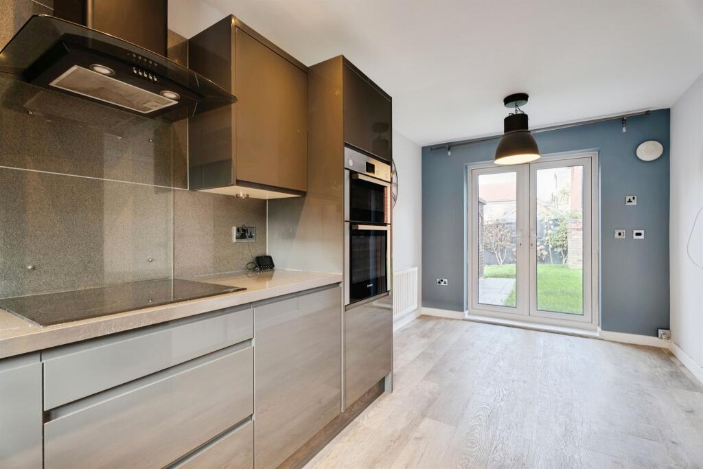 House in Mid Suffolk, Combs Ford, Stowmarket - More