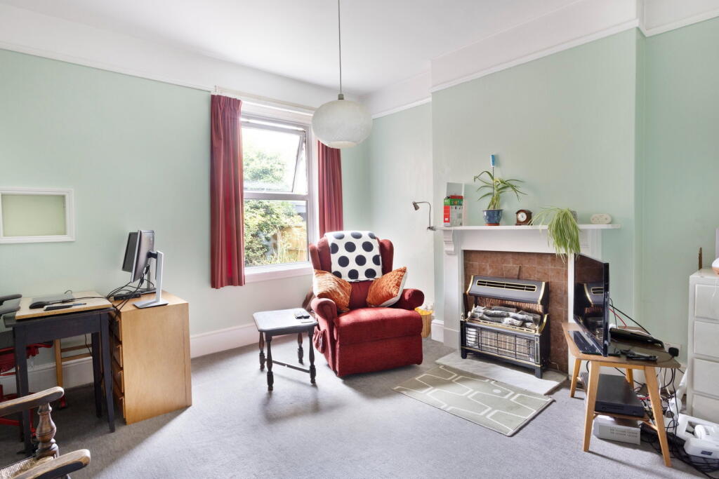 House in Gloucester - More