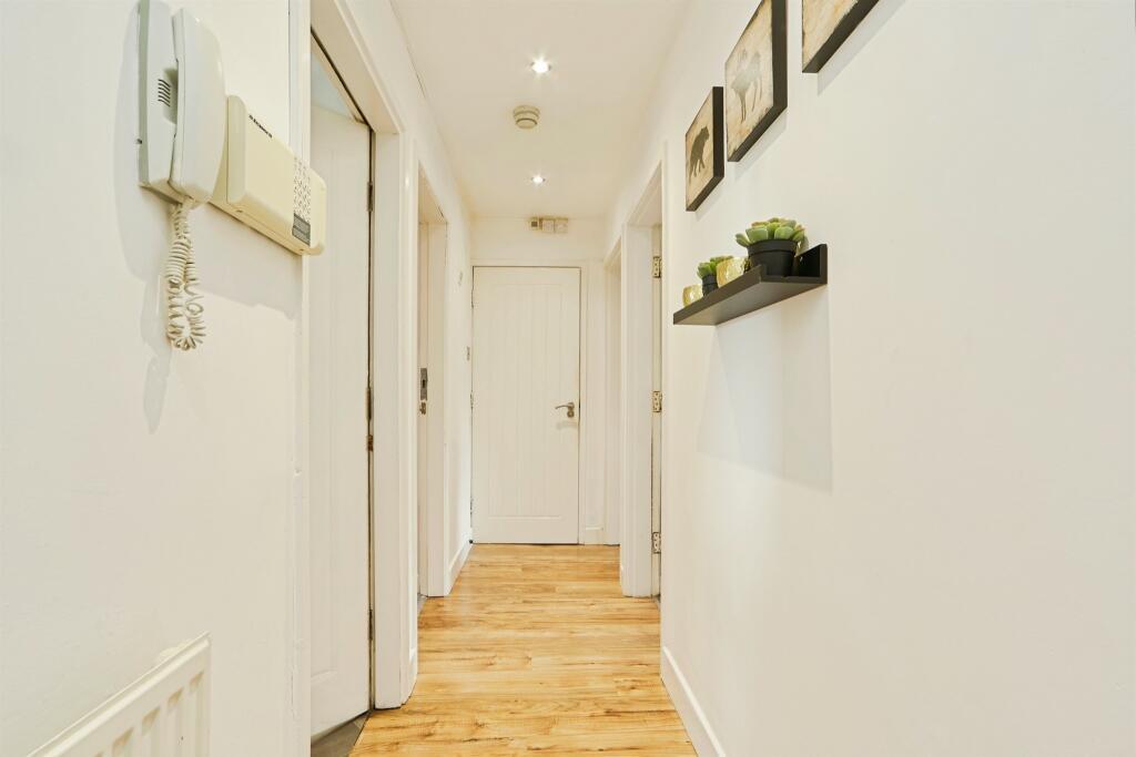 Apartment in Leeds - View 4