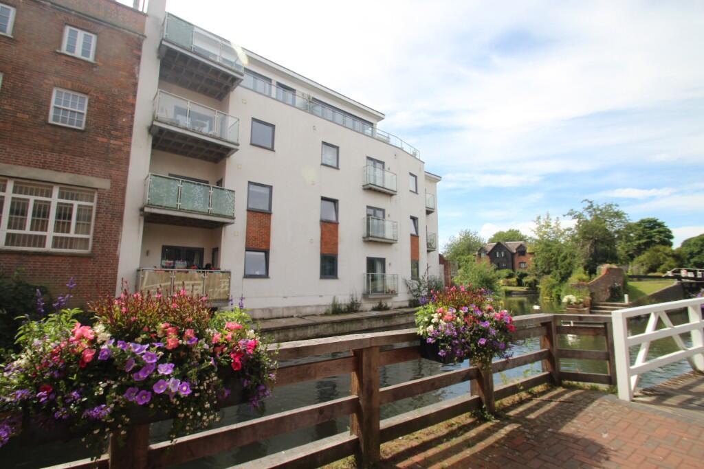 Main image of property: Nicholas Wharf, West Mills, Newbury, Berkshire, RG14 5HP