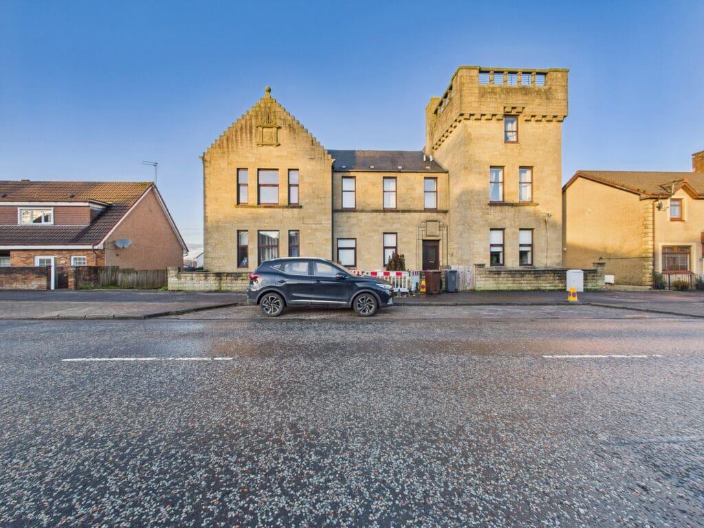 Main image of property: 4/42 East Main Street, Armadale, EH48 2NS