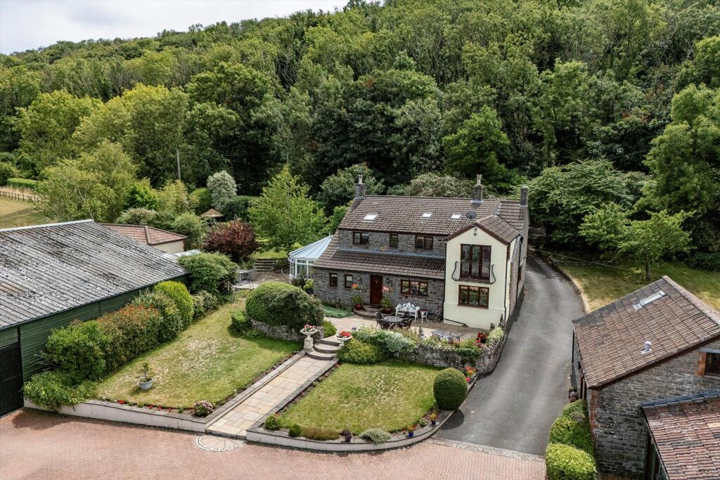 Main image of property: Nortons Wood Lane, Clevedon, Somerset, BS21