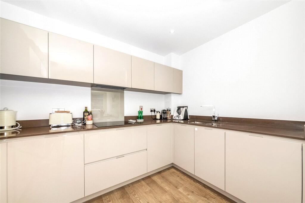 Apartment in London - View 4
