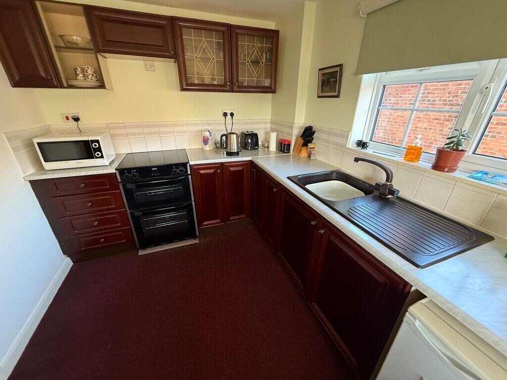 Granary Court, Birthorpe Road, Sleaford photo 2