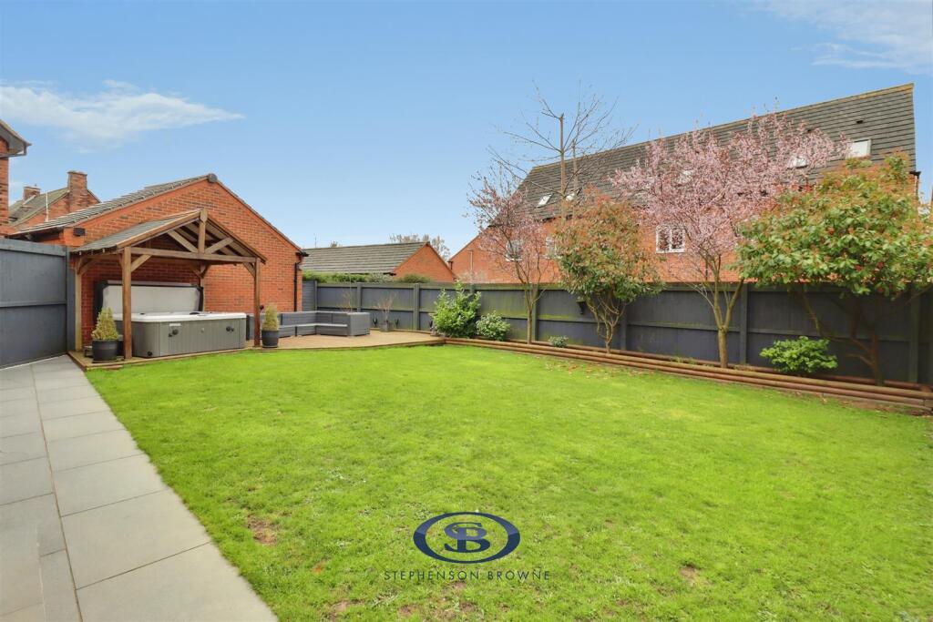 Kidsgrove Close, Sandbach photo 2