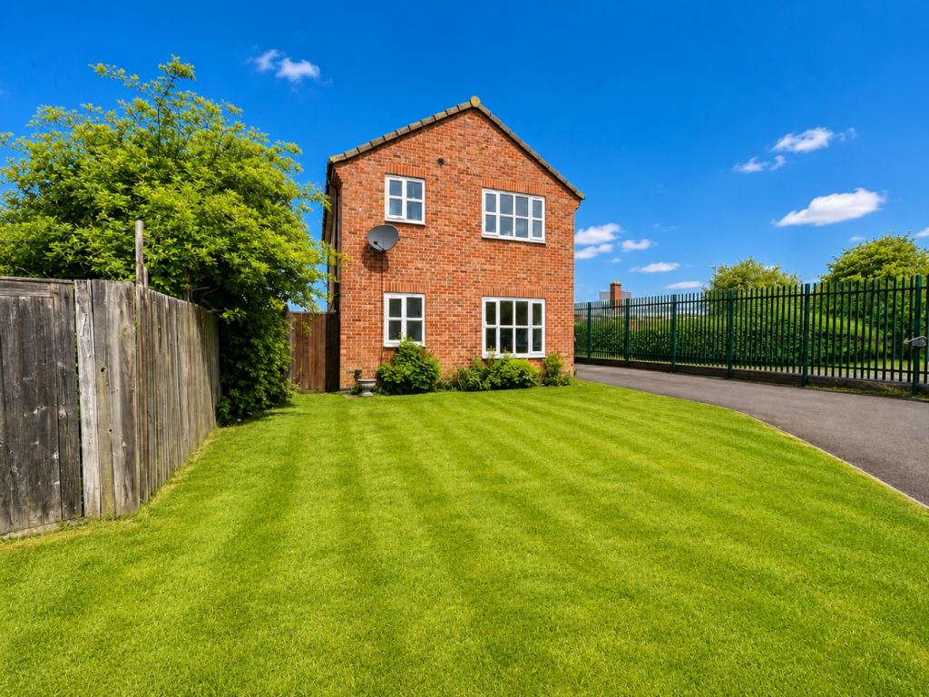 Main image of property: Warden Hill Road, Luton, Bedfordshire, LU2 7AE