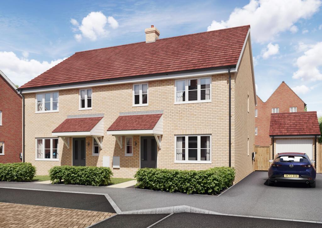3-bed detached on Royal Gardens, Wixams, MK45, £430,000