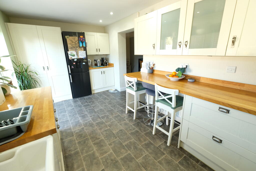 House in Southampton - View 4
