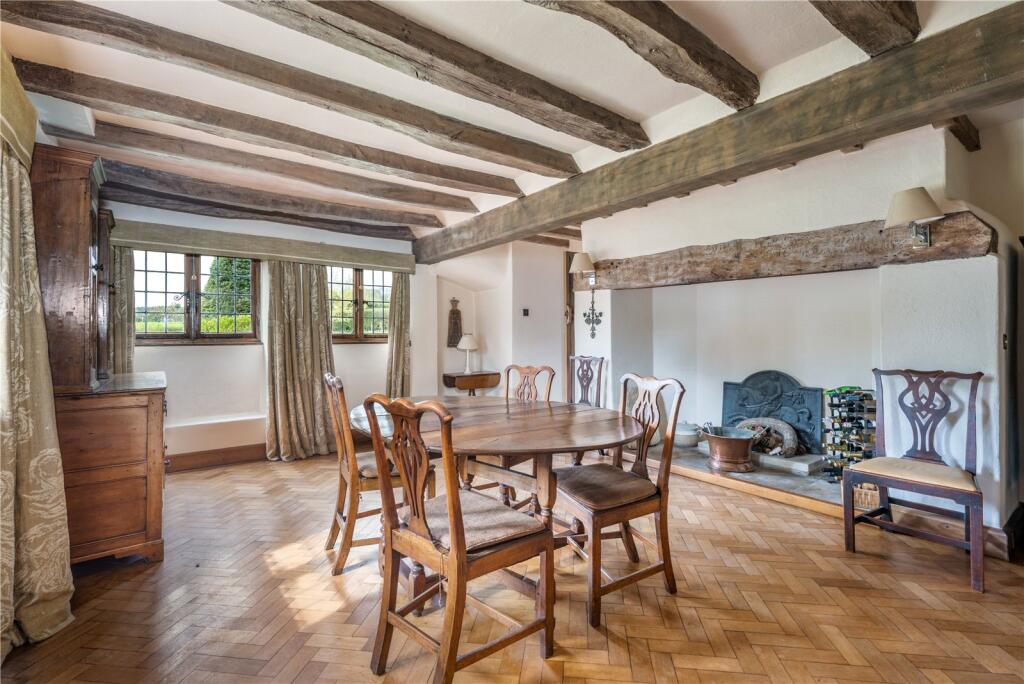 Easebourne, Midhurst, West Sussex, GU29 photo 4