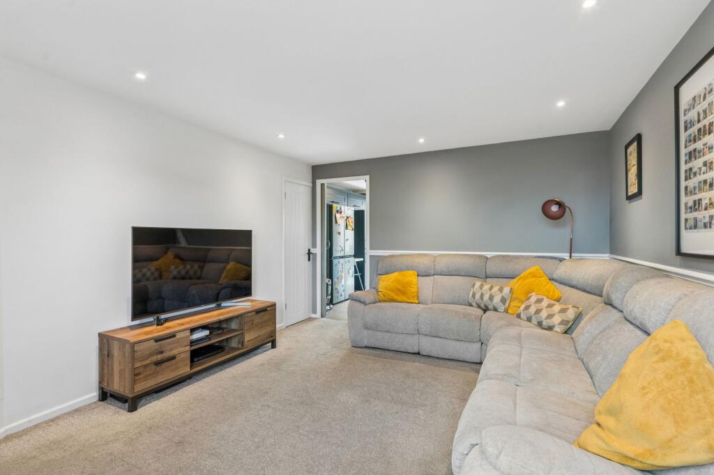 House in Stevenage - View 5