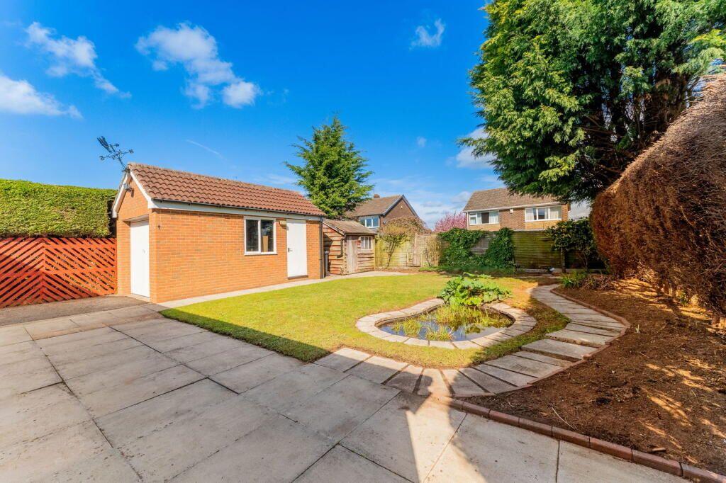 The Brambles, Thorpe Willoughby, Selby, YO8 9LL photo 4