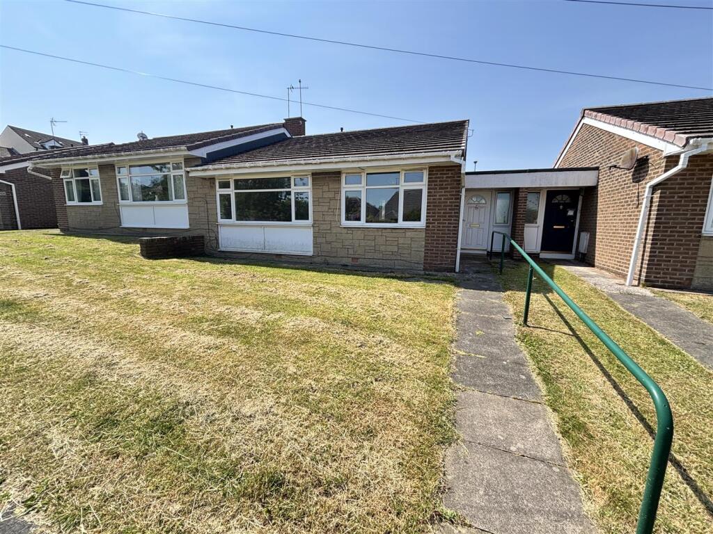 2-bed semi-detached on Fyndoune, Sacriston, Durham, £50,000