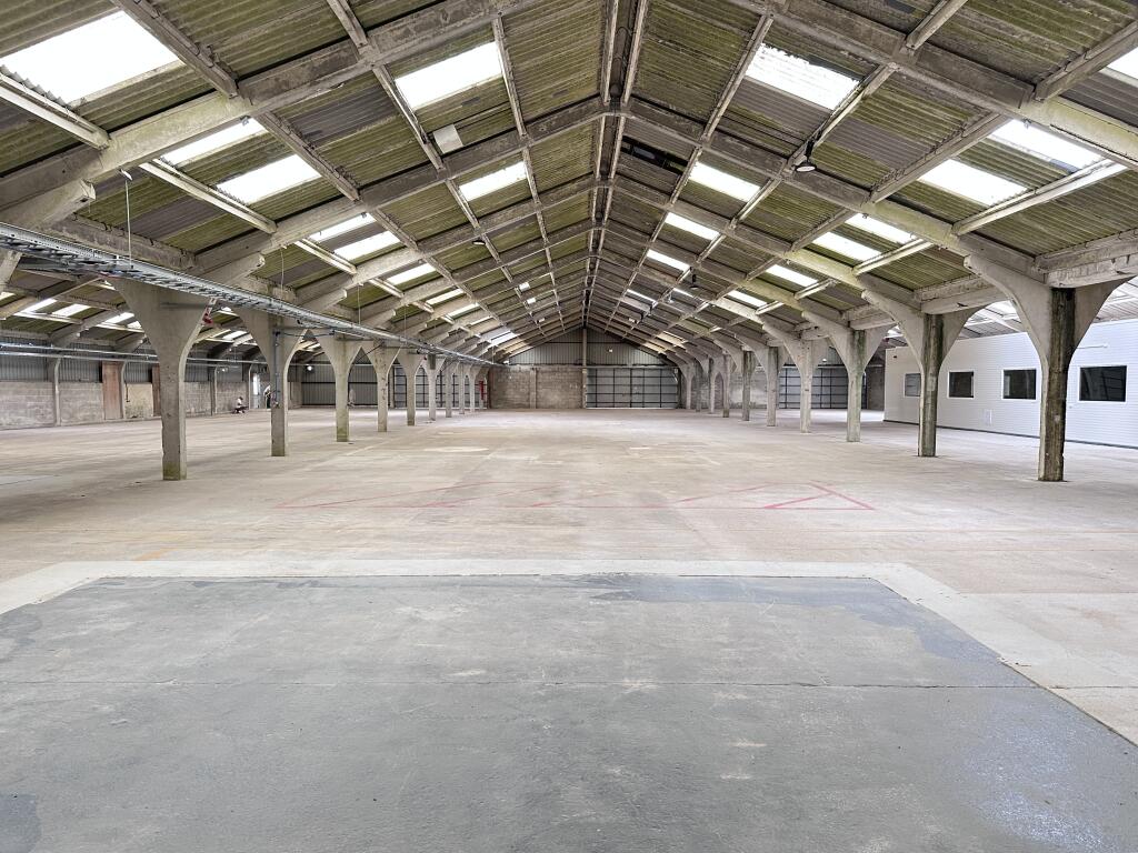 Generous internal working and storage areas