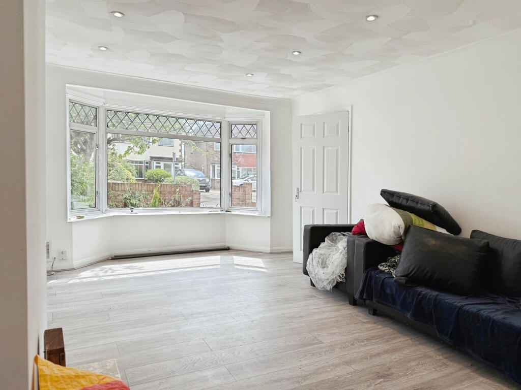 House in Romford - View 3