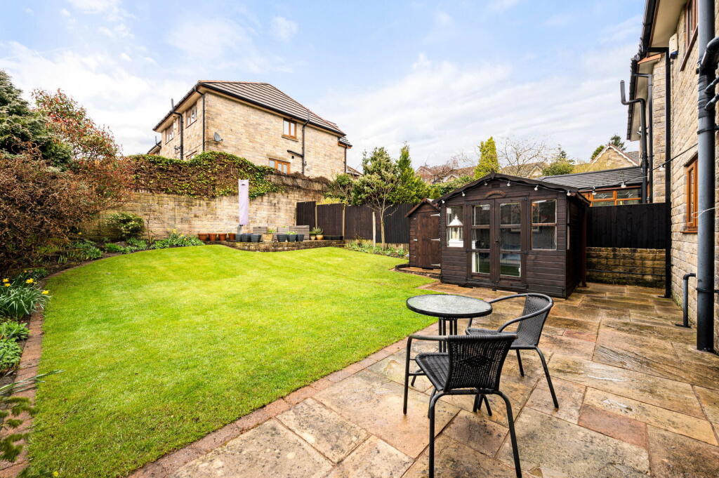Kilnbrook Close, Grotton, Saddleworth photo 3