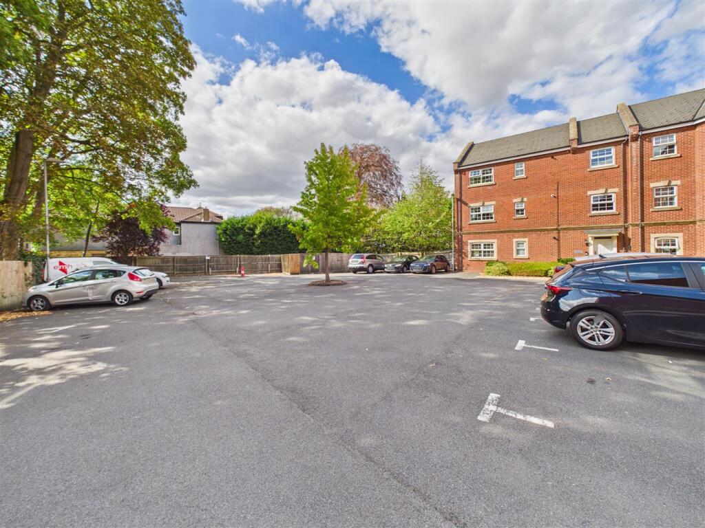 Apartment in Derby - More