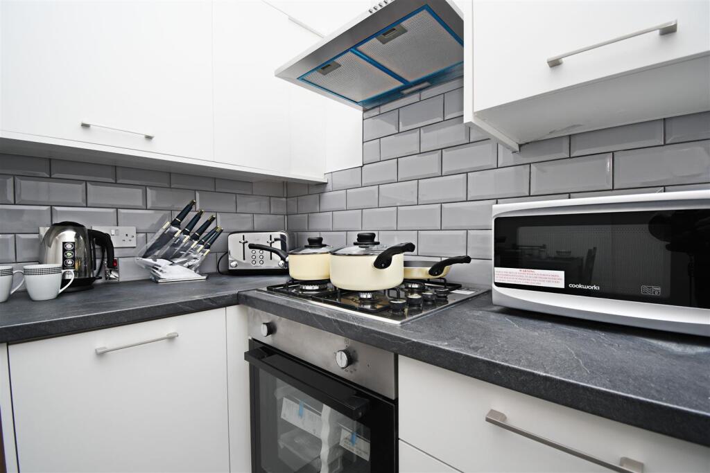 Queensberry Road, Burnley photo 5