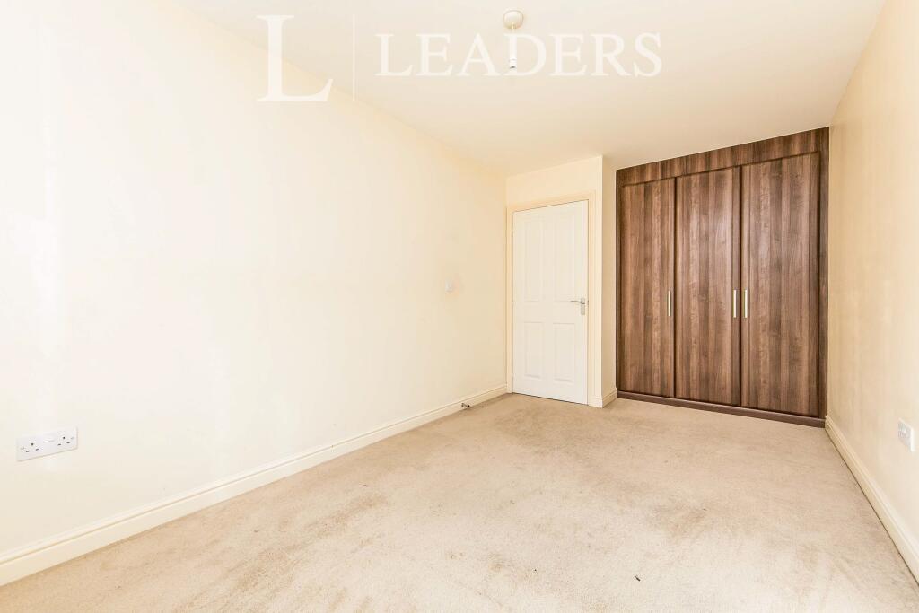 Apartment in Ipswich - View 5