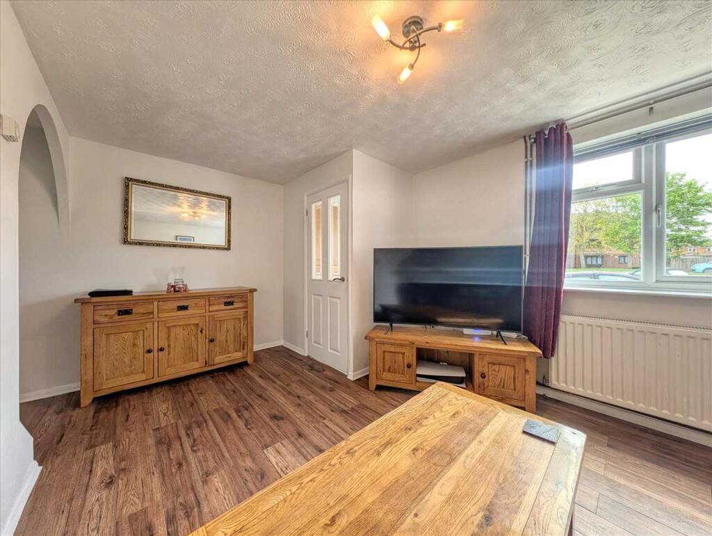 House in Brightlingsea - More