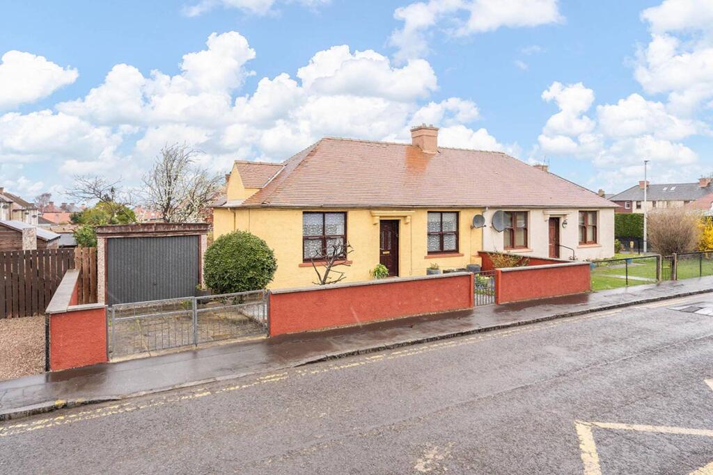 Main image of property: 12 South Grange Avenue, Prestonpans, EH32 9LP