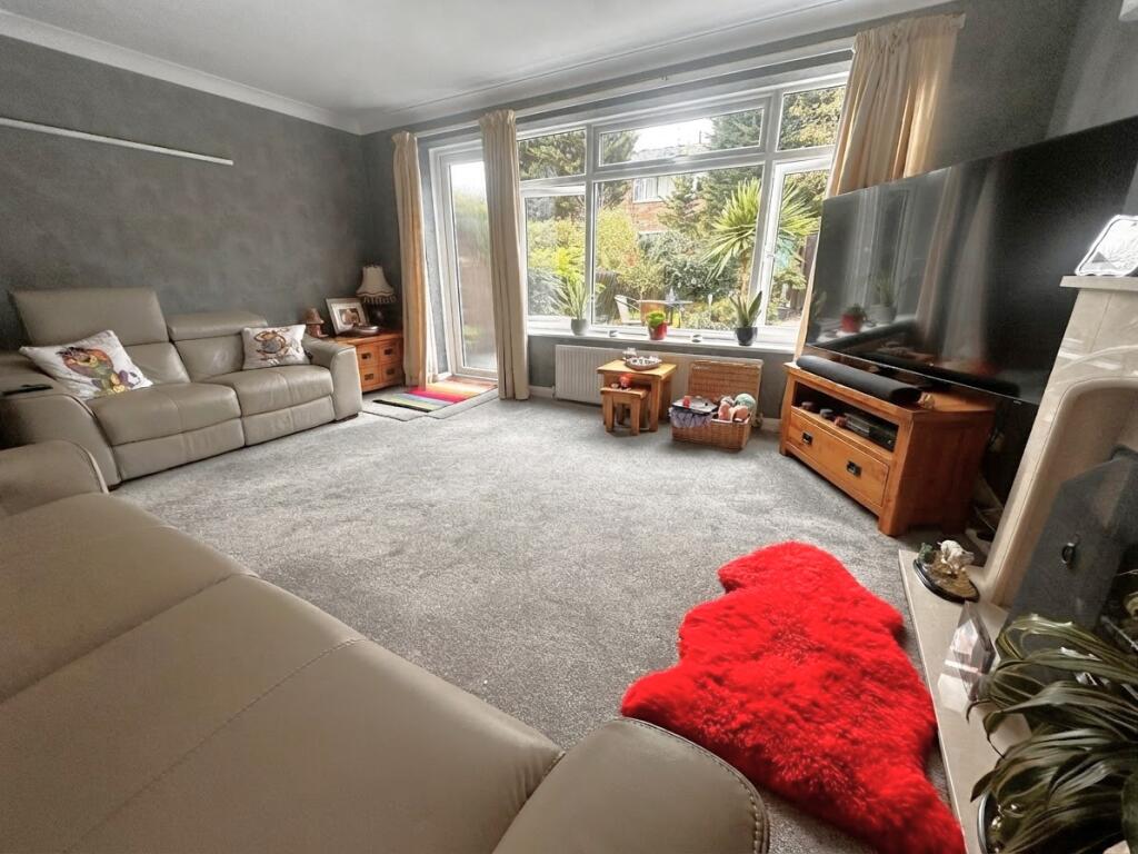Forest Hill Way, Dibden Purlieu photo 3